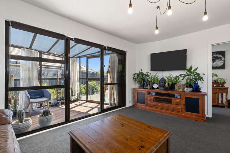 69 Greenhaven Drive Burwood_10