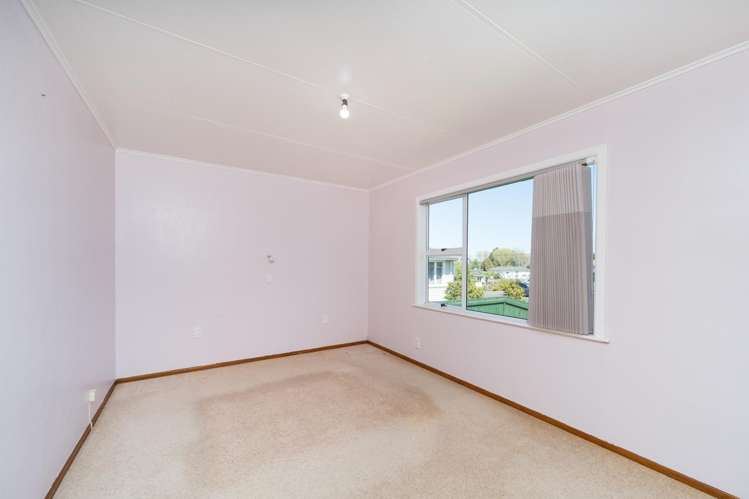 19 Haggitt Street Feilding_15
