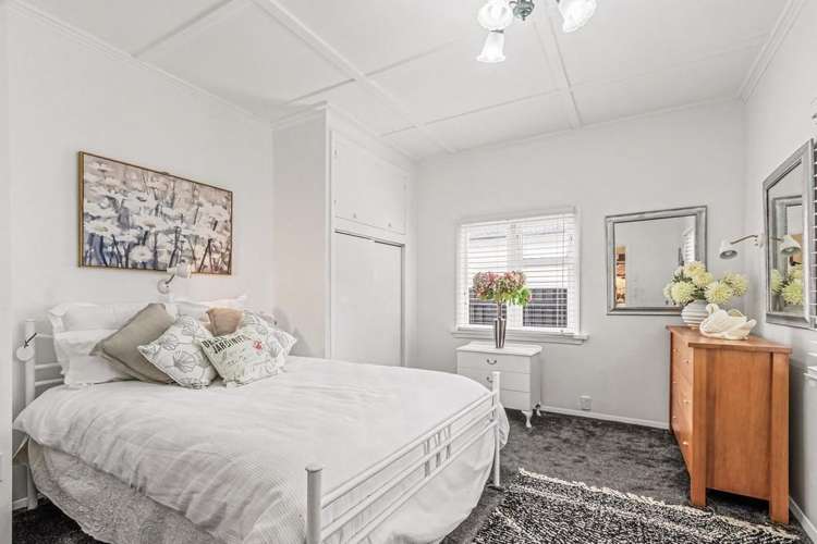 18 Godwin Crescent College Estate_11