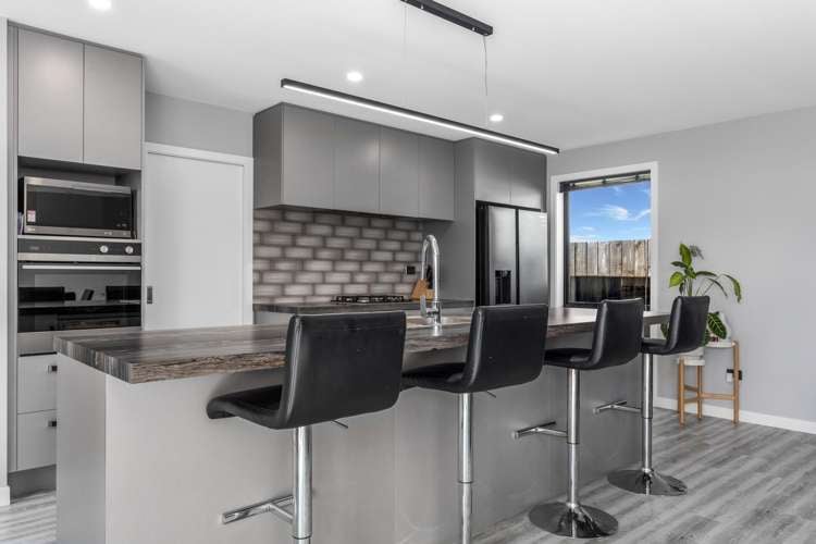 6 Tiwhatiwha Crescent_0