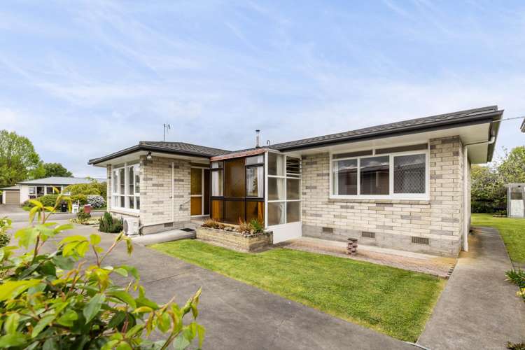 502 Hart Place Frimley_0