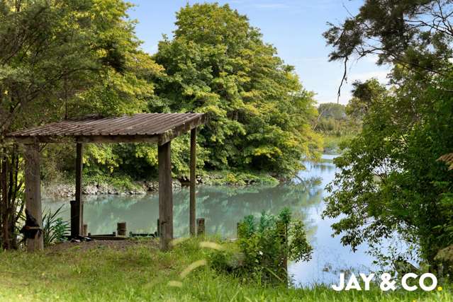 Rare Riverside Section in Clevedon
