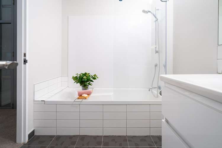 2/20 Garrett Street Te Aro_23