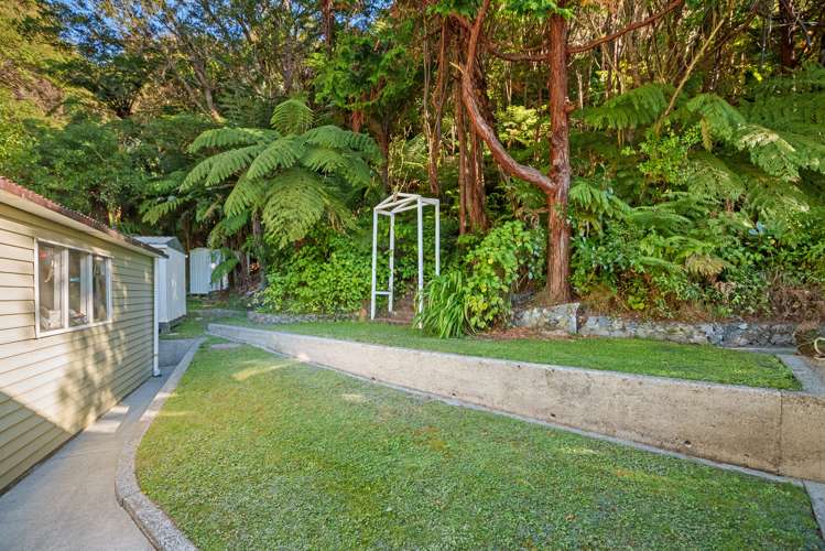 10 Haven Grove Naenae_29