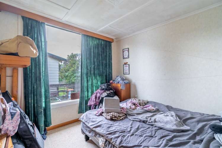 6 Clyde Street Mataura_12