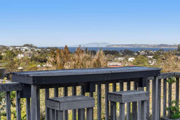 8 Fairway Avenue Red Beach_11