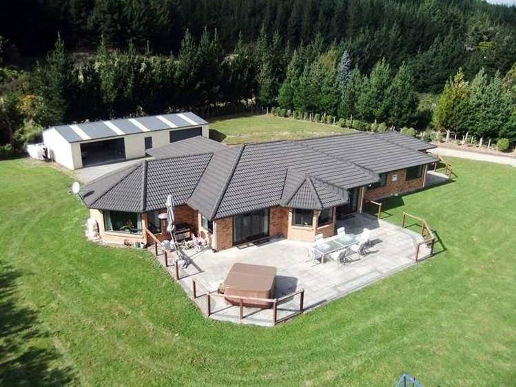 196c Wise Street Wainuiomata_0