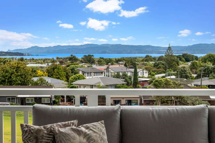 93 Taylor Road Mangere Bridge_26