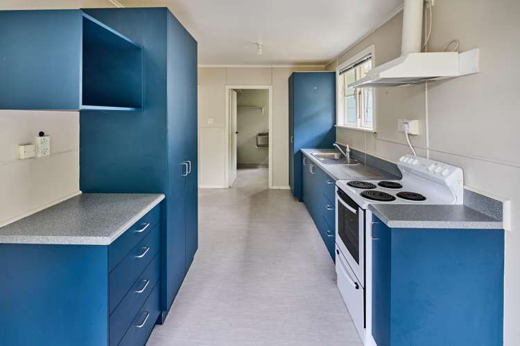 14 Boyd Grove Naenae_8