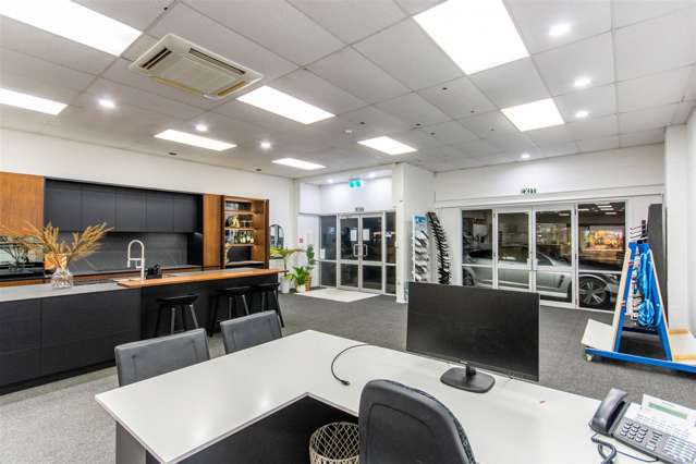 1B/55 Barrys Point Road Takapuna_2