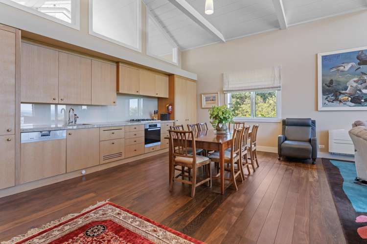 49 Whakamoenga Point Acacia Bay_25