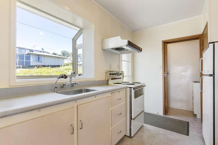 2/15 Woodall Place Totara Vale_6