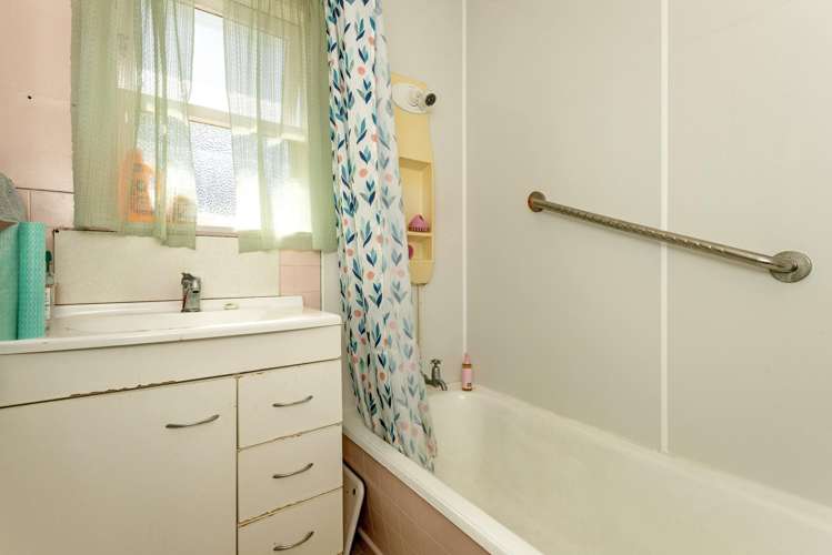 2 Grundy Street Mangapapa_11