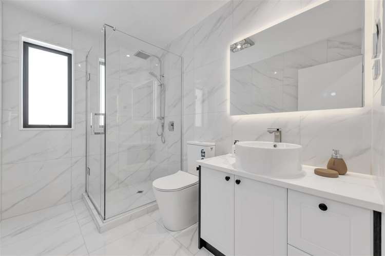 14 Dungloe Avenue Flat Bush_29