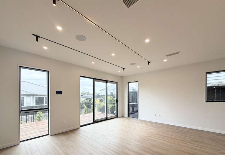 80C Tukutata Crescent_4