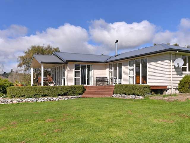 142 Strachan Road Ngatimoti_3