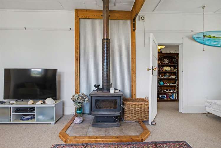 11 River Road Hector_9