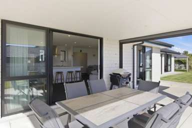 31 Honeyfield Drive_2