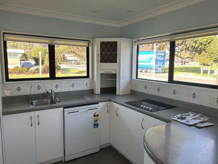 12 Nelson Square 10728_3