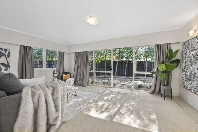 2/16 Rangitoto Terrace Milford_4