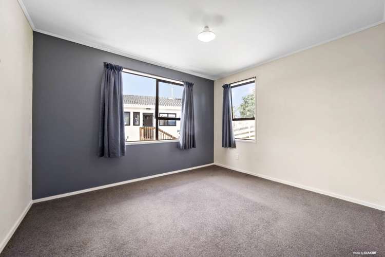 77 Brunner Road Glen Eden_12