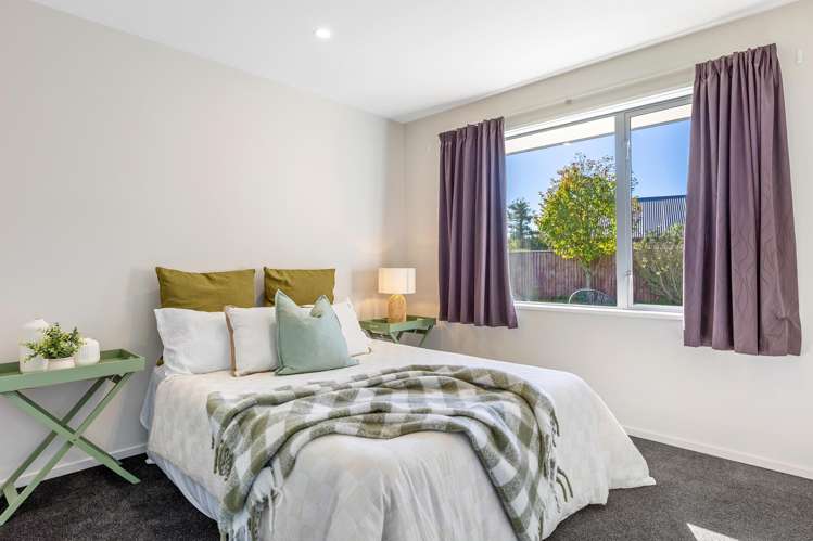 8 Eaton Place Lincoln_10