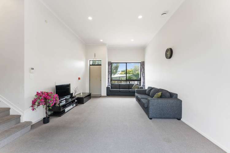 6/2 Swan Hill Drive Glen Eden_8