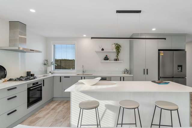 Start Your New Chapter in Paerata Rise!