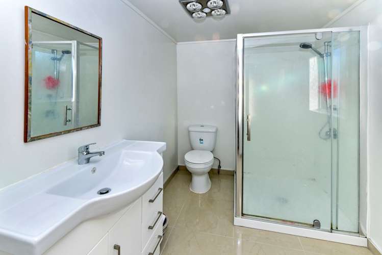 39 Pinehurst Place Wattle Downs_15