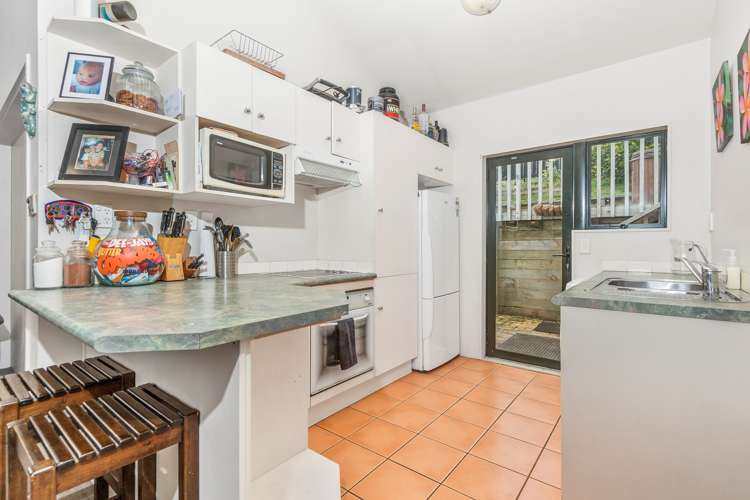 62 Vodanovich Road Te Atatu South_6