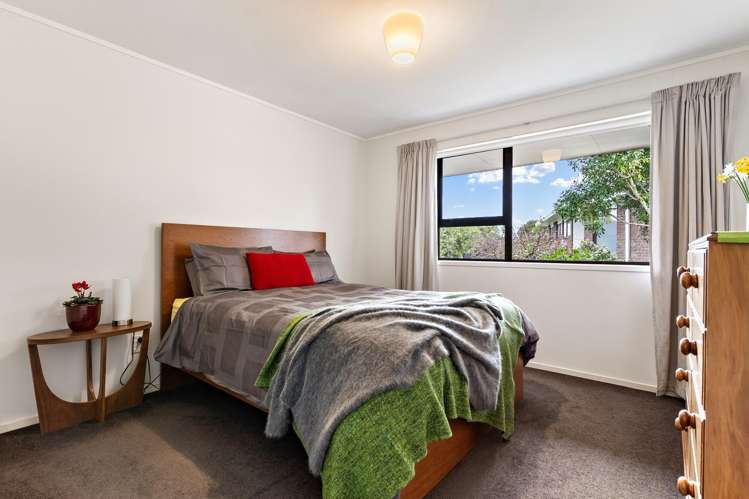 2/6 Annette Avenue Te Atatu South_16