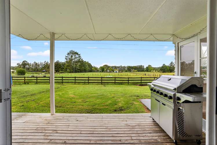 61 Boord Crescent Kumeu_9