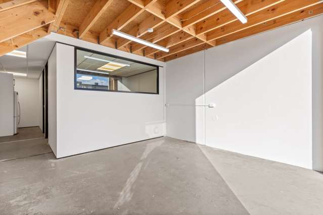 Unit 3/11 Airborne Road Rosedale_1