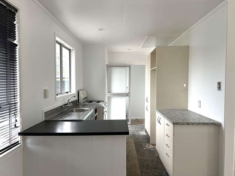 4 Rahiri Street Waitara_10