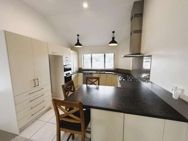 16 Palm Beach Boulevard 1131_1