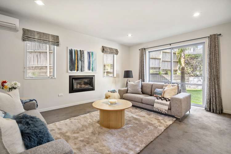 13 Pin Oak Drive Schnapper Rock_4