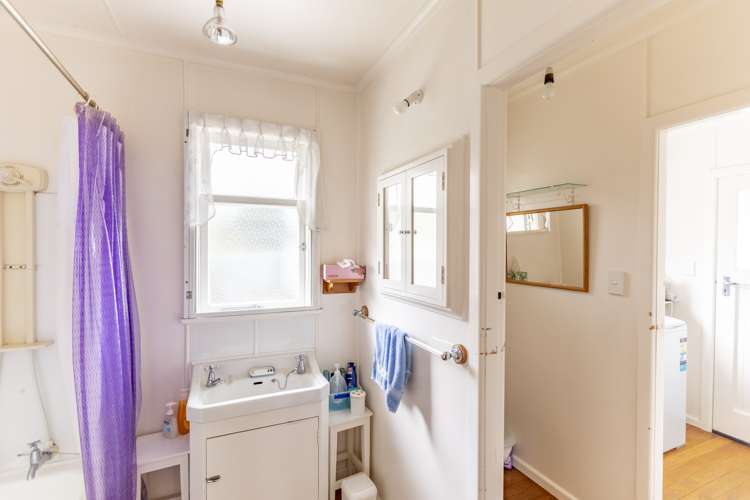 4 Avon Terrace Taradale_15