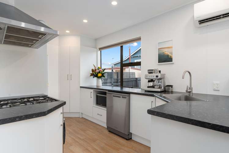 158 Glenpark Avenue_5