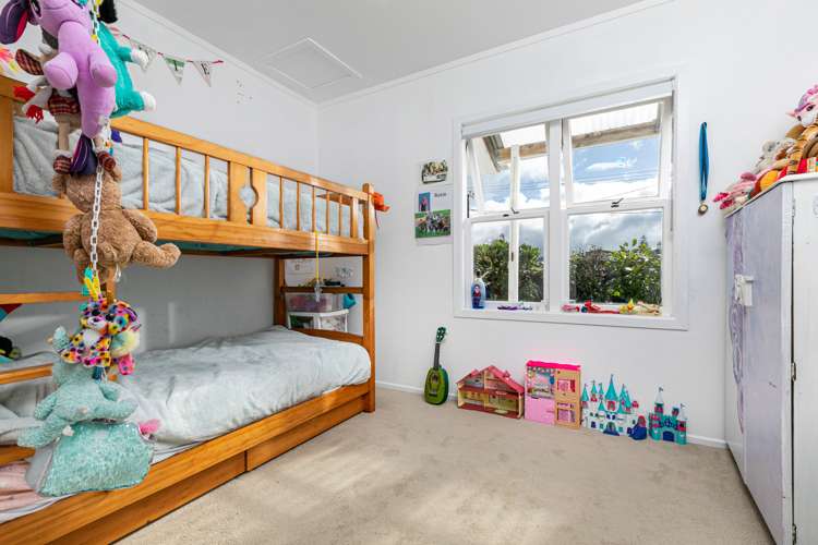 19a Doment Crescent Orewa_14