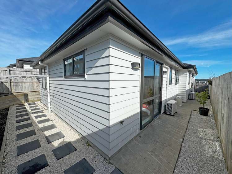 76 Accolage Boulevard Kumeu_24