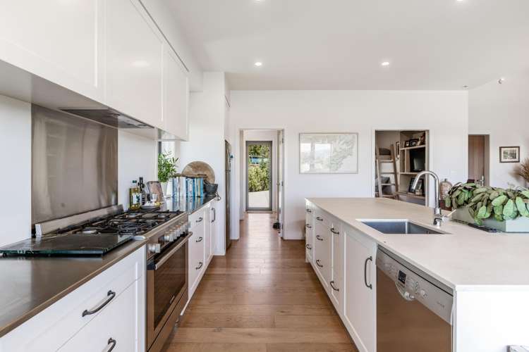 10 Avignon Place Fairhall_11