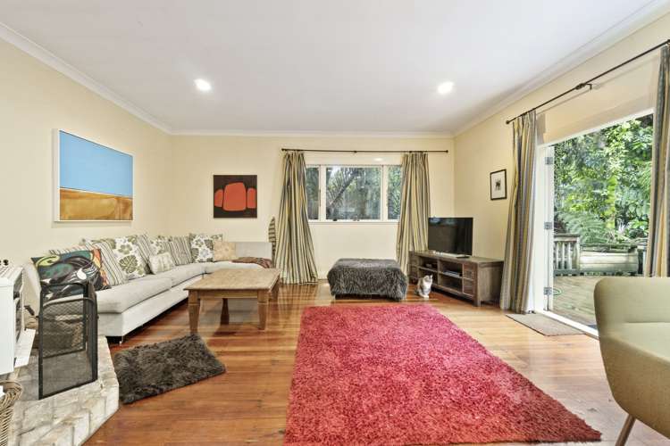 139 Woodlands Park Road Titirangi_10