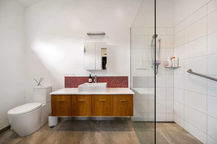 76 Aubrey Road Wanaka_10