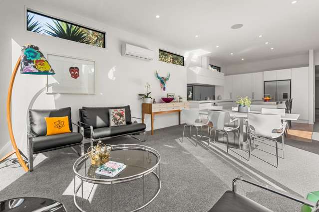 25 Main Road Redcliffs_4