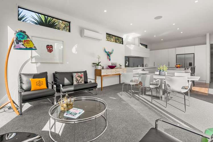 25 Main Road Redcliffs_4