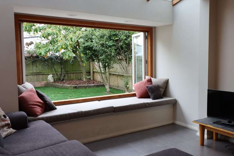 89 Office Road Merivale_6