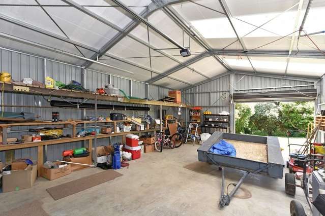 188 The Ridgeway Stoke_2