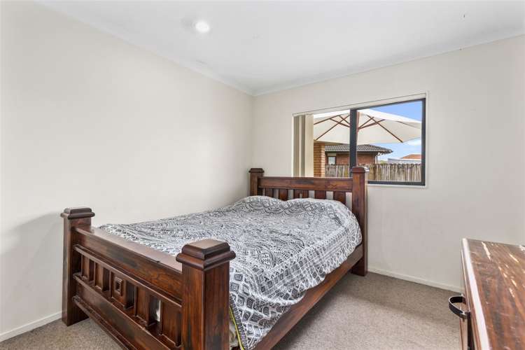 37 Nicholas Gibbons Drive Clendon Park_10