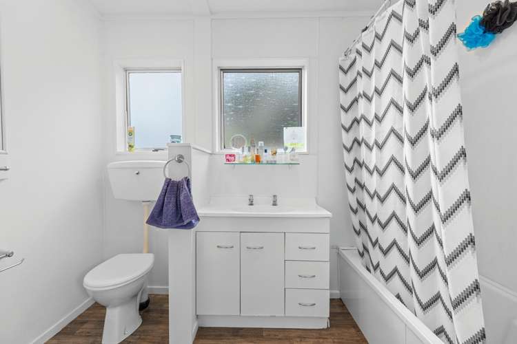 65 Bongard Street Gate Pa_13