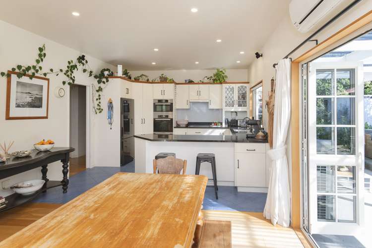 21 Ocean Park Wainui_12